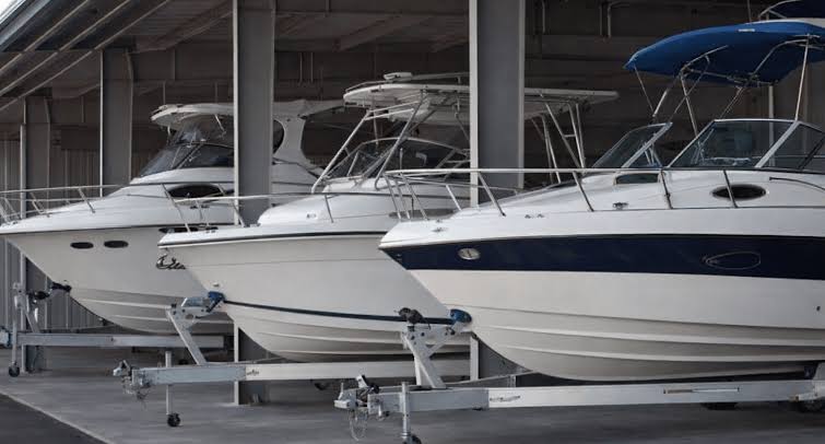 Professional boat detailing work